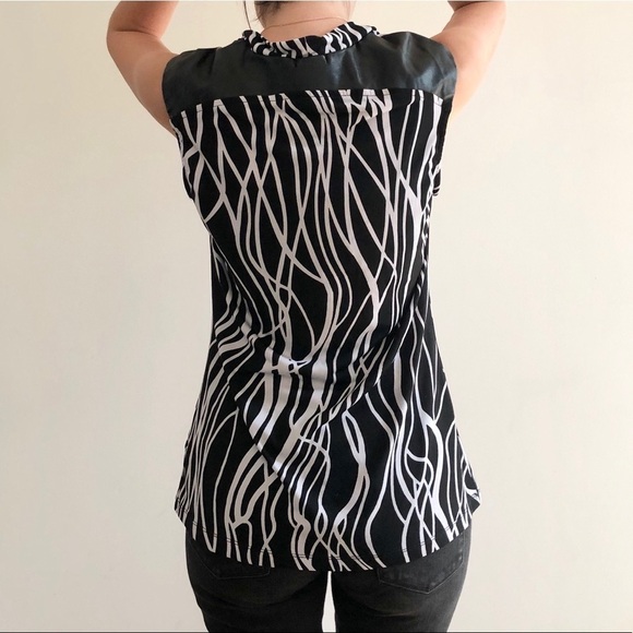 BLACK & WHITE SLEEVELESS BLOUSE -8 - Picture 5 of 11